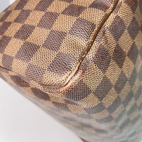 ($1000) Louis Vuitton Speedy 35 in Damier Ebene - Picture 6 of 10